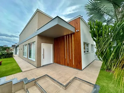 Casa com 4 Quartos à venda, 266m² no Pedra Branca, Palhoça