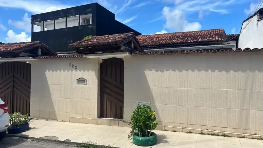 Casa com 4 Quartos à venda, 253m² no Bela Vista, Camaçari