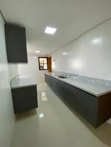 Apartamento com 3 Quartos para alugar, 209m² no Jardim Cuiabá, Cuiabá