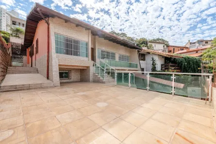 Casa com 3 Quartos à venda, 480m² no Boa Vista, Porto Alegre