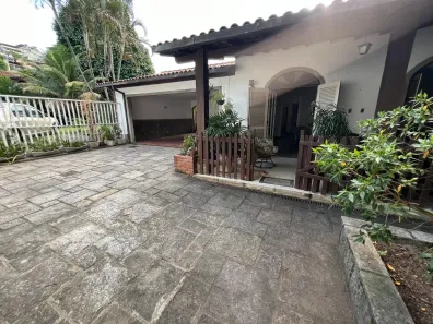 Casa com 3 Quartos à venda, 600m² no Freguesia (Jacarepaguá), Rio de Janeiro