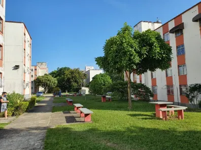 Apartamento com 2 Quartos para alugar, 47m² no Conjunto Jacaraípe, Serra