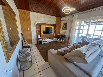 Sobrado com 4 Quartos à venda, 196m² no Estância Velha, Canoas
