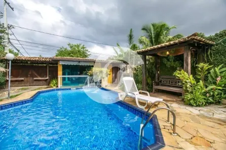 Casa com 4 Quartos à venda, 248m² no Maravista, Niterói