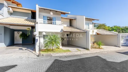 Casa com 3 Quartos à venda, 111m² no Itoupavazinha, Blumenau