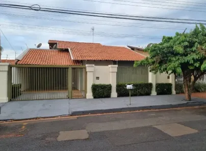 Casa com 3 Quartos para alugar, 260m² no Parque São Miguel, São José do Rio Preto