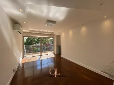Apartamento com 3 Quartos para alugar, 132m² no Moema, São Paulo