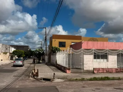 Casa com 5 Quartos à venda, 375m² no América, Aracaju