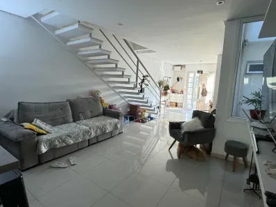 Casa com 3 Quartos à venda, 221m² no Hípica, Porto Alegre