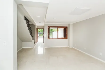 Casa com 3 Quartos para alugar, 102m² no Mário Quintana, Porto Alegre