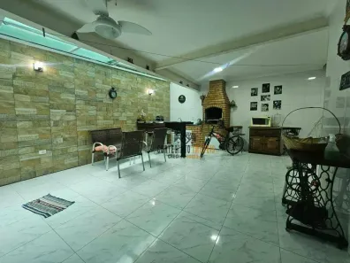 Sobrado com 3 Quartos à venda, 163m² no Vila Belmiro, Santos