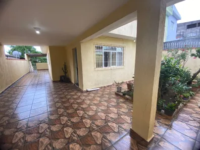 Casa com 3 Quartos à venda, 180m² no Jardim IV Centenário, Guarulhos
