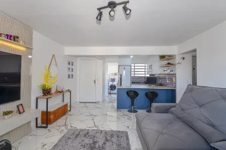 Apartamento com 2 Quartos à venda, 50m² no Santa Cândida, Curitiba