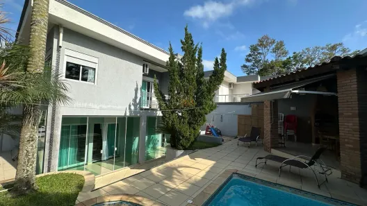 Casa de Condomínio com 3 Quartos para alugar, 300m² no Parque Residencial Itapeti, Mogi das Cruzes