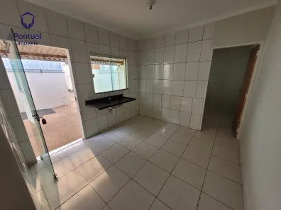 Casa com 2 Quartos para alugar, 70m² no Granada, Uberlândia