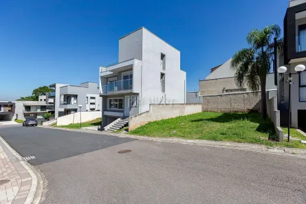 Lote/Terreno à venda, 192m² no Campo Comprido, Curitiba