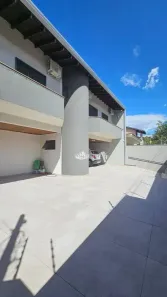 Casa com 5 Quartos à venda, 312m² no Lago Parque, Londrina