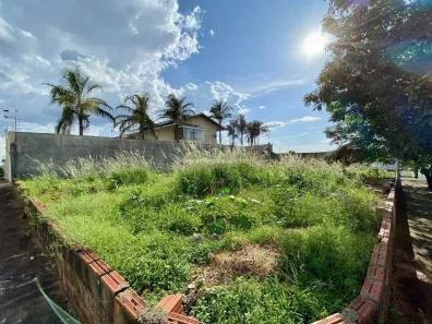 Lote/Terreno à venda, 893m² no Parque do Mirante, Uberaba
