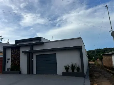 Casa com 3 Quartos à venda, 169m² no Conjunto Dona Iris II, Trindade