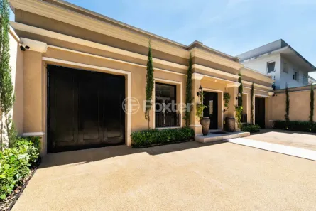 Casa com 3 Quartos à venda, 329m² no Jardim Guedala, São Paulo