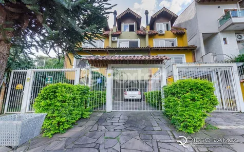 Casa com 3 Quartos à venda, 168m² no Ipanema, Porto Alegre