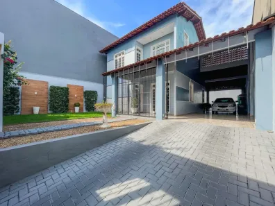 Casa com 4 Quartos à venda, 200m² no Flores, Manaus