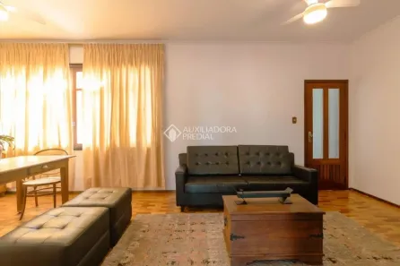 Casa com 4 Quartos para alugar, 290m² no Vila Ipiranga, Porto Alegre