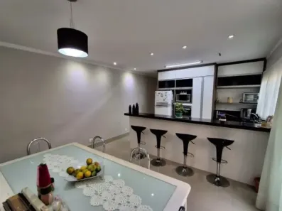 Sobrado com 4 Quartos à venda, 283m² no Vila Silveira, Guarulhos