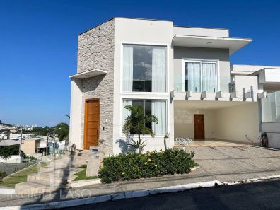 Casa com 4 Quartos à venda, 269m² no Lagoa, Macaé