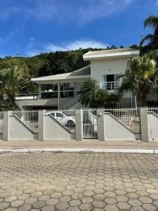 Casa com 5 Quartos à venda, 350m² no Centro, Bombinhas