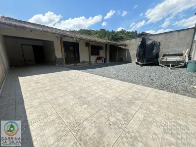 Casa com 3 Quartos à venda, 180m² no Itoupavazinha, Blumenau