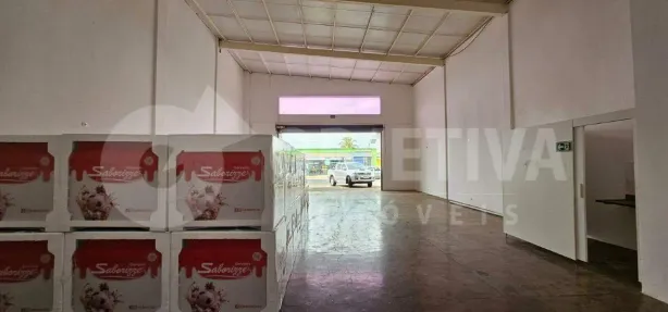 Ponto Comercial para alugar, 170m² no Segismundo Pereira, Uberlândia