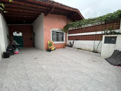 Casa com 2 Quartos à venda, 100m² no Maracanã, Praia Grande