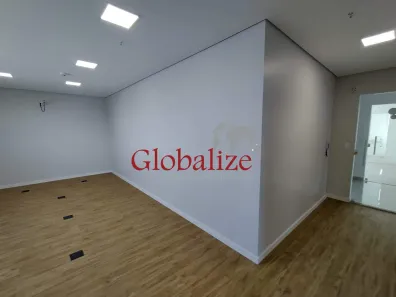 Sala Comercial à venda, 30m² no Ponta da Praia, Santos
