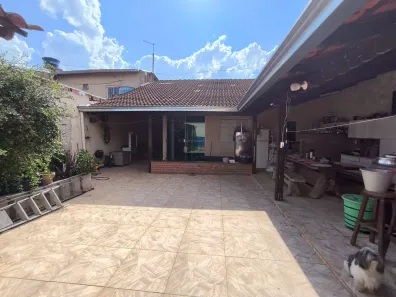 Casa com 3 Quartos à venda, 200m² no Setor Oeste, Brasília
