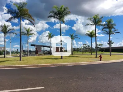 Lote/Terreno à venda, 301m² no Novo Mundo, Uberlândia