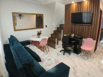 Casa de Condomínio com 2 Quartos para alugar, 51m² no Aviação, Praia Grande
