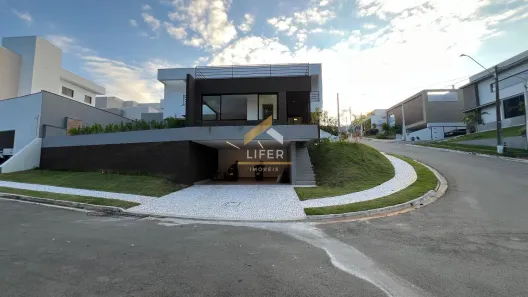 Casa de Condomínio com 3 Quartos à venda, 310m² no Chácaras Silvania, Valinhos