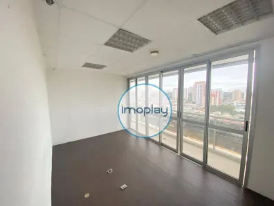 Sala Comercial para venda ou aluguel, 137m² no Vila São Francisco (Zona Sul), São Paulo