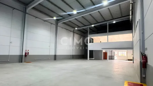 Galpão/Depósito/Armazém para alugar, 530m² no Pachecos, Palhoça