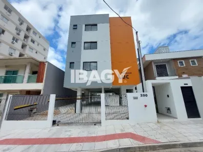 Apartamento com 2 Quartos para alugar, 52m² no Pagani, Palhoça