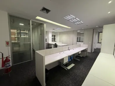 Sala Comercial para alugar, 100m² no Itaim Bibi, São Paulo