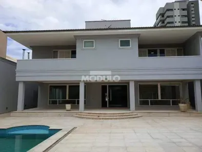 Prédio Comercial com 3 Quartos para alugar, 700m² no Morada da Colina, Uberlândia