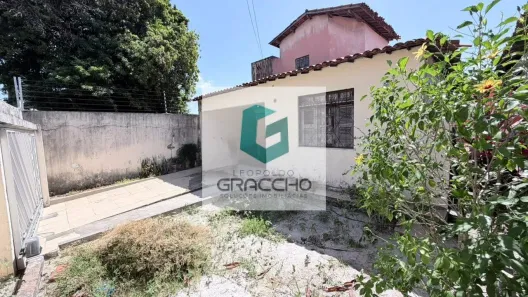 Casa com 4 Quartos à venda, 263m² no Serrinha, Fortaleza