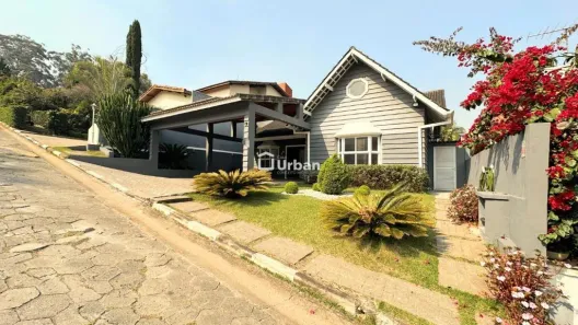 Casa de Condomínio com 5 Quartos para alugar, 340m² no Granja Viana, Cotia