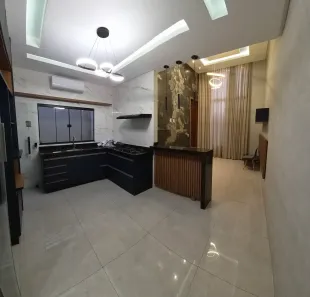 Casa com 3 Quartos à venda, 210m² no Setor Três Marias, Goiânia