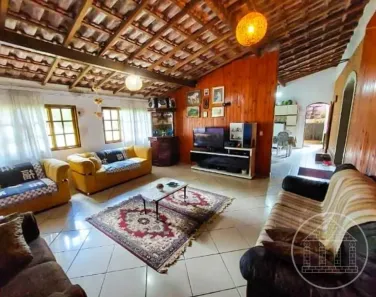 Fazenda/Sítio com 4 Quartos à venda, 280m² no Centro, Embu-Guaçu