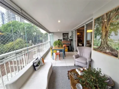 Apartamento com 3 Quartos à venda, 135m² no Santo Amaro, São Paulo