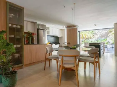 Casa com 3 Quartos para alugar, 212m² no Vila Conceição, Porto Alegre