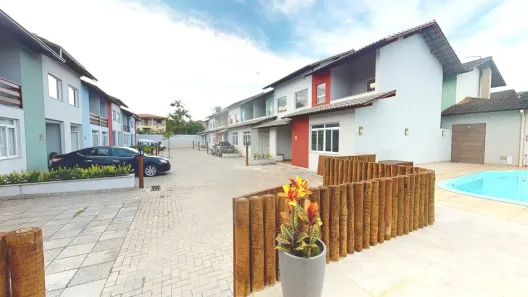 Casa de Condomínio com 3 Quartos à venda, 112m² no Manguinhos, Serra